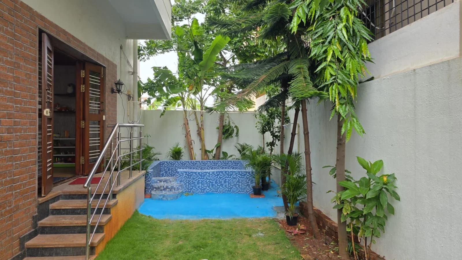 Garden water feature at FlyHigh Pre School
